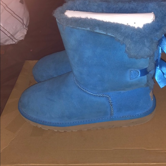 Blue K Bailey Bow Ugg Boots - Picture 8 of 8
